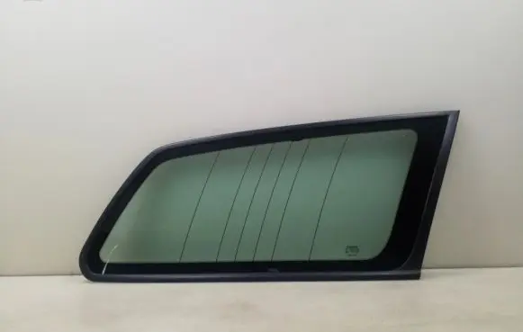 Volvo V50 Rear side window