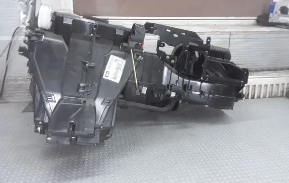 Volkswagen Golf V Interior heater climate box assembly 1K1820003CK