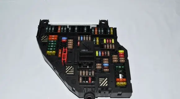 BMW 7 F01 F02 F03 F04 Fuse module 9151322