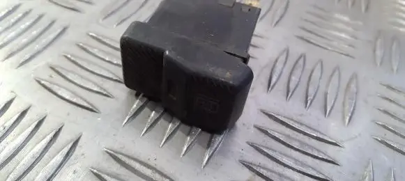 Windscreen/window heater switch
