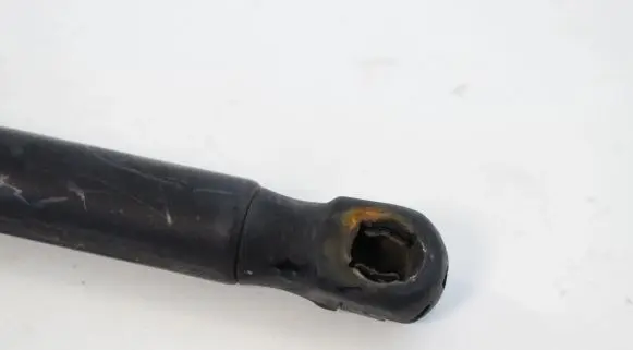 Mini One - Cooper Coupe R56 Tailgate/trunk strut/damper 7148902