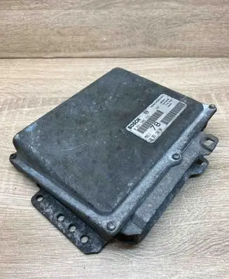 Peugeot 106 Engine control unit/module ECU 9635116680 0261206153