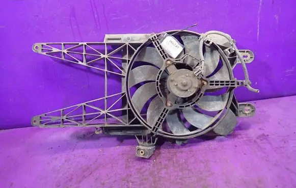 Fiat Punto (188) Fan set 