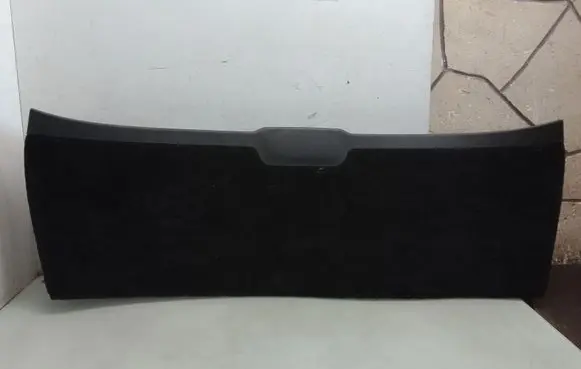 Mercedes-Benz E W212 Tailgate/boot lid cover trim A2127400070