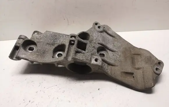 Dacia Sandero Generator/alternator bracket 8200669494