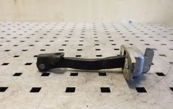 Toyota RAV 4 (XA30) Front door check strap stopper