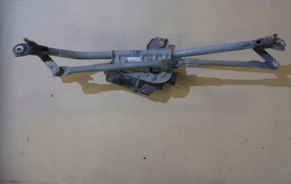 Audi A6 S6 C5 4B Front wiper linkage and motor