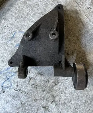 Audi A6 S6 C5 4B A/C compressor mount bracket 059260883E