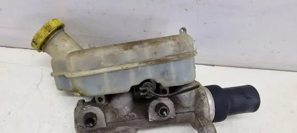 Chrysler Pacifica Master brake cylinder