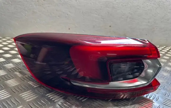 Opel Insignia B Rear/tail lights 39099122