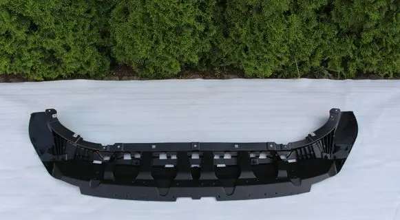 Audi Q8 Front bumper skid plate/under tray 4M8807611F 4M8807611