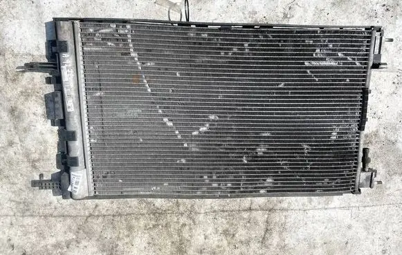 A/C cooling radiator (condenser)