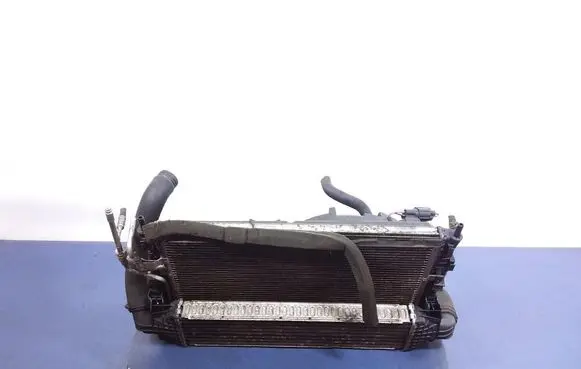 Ford Focus Coolant radiator 