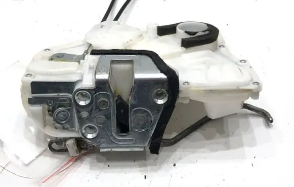 Suzuki SX4 Front door lock 82201-79J40