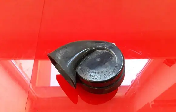 Subaru Forester SG Horn signal E13000094