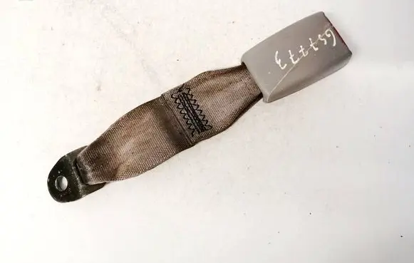 Mazda 626 Rear seatbelt buckle