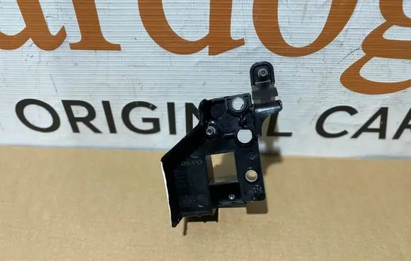 Volvo C40 Headlight/headlamp mounting bracket 31469370