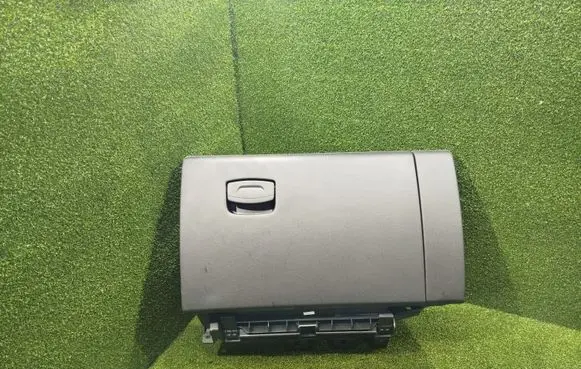 Renault Koleos II Glove box 685003744R