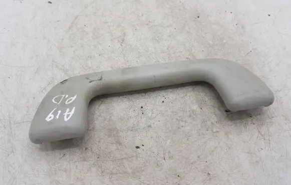 Toyota Auris 150 Front interior roof grab handle 6746838010