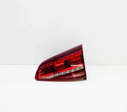 Volkswagen Golf VII Tailgate rear/tail lights 5G0945308G