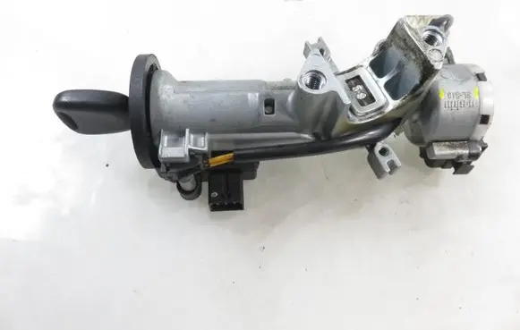 Opel Agila B Ignition lock 3397062J10 SLS18 5WK49183