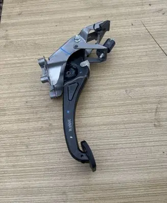 Subaru Outback (BT) Brake pedal 