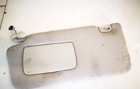 Subaru Legacy Sun visor