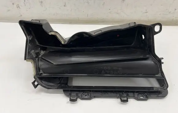 Porsche Taycan 9J1 Other engine bay part 9J1819904C 9J1815130D