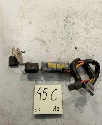 Renault Laguna I Ignition lock 7701038365