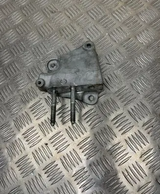 Mitsubishi Outlander Engine mounting bracket