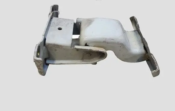 Opel Vivaro Loading door lower hinge 312304 66379