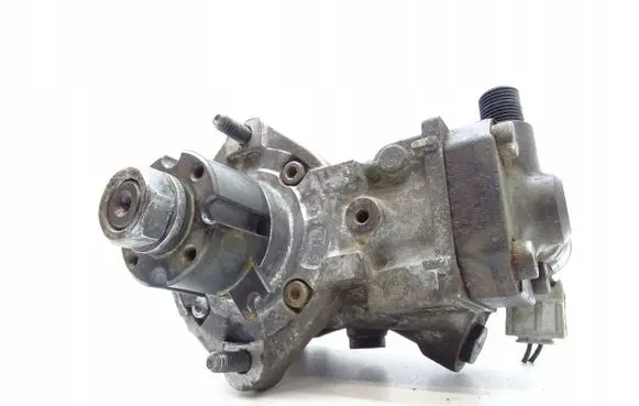 Volvo S90, V90 Fuel injection high pressure pump D4204T14