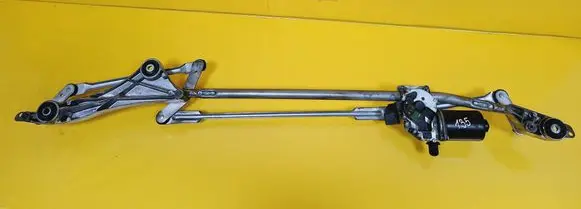 Mercedes-Benz A W169 Front wiper linkage and motor A1698202140