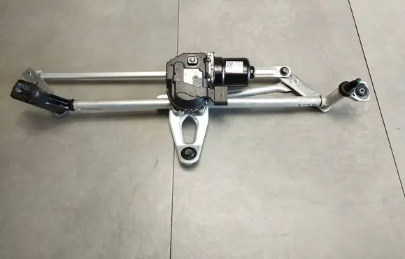 Volkswagen Tiguan Front wiper linkage 571955113