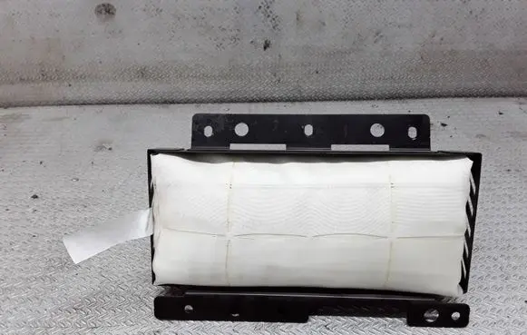Passenger airbag