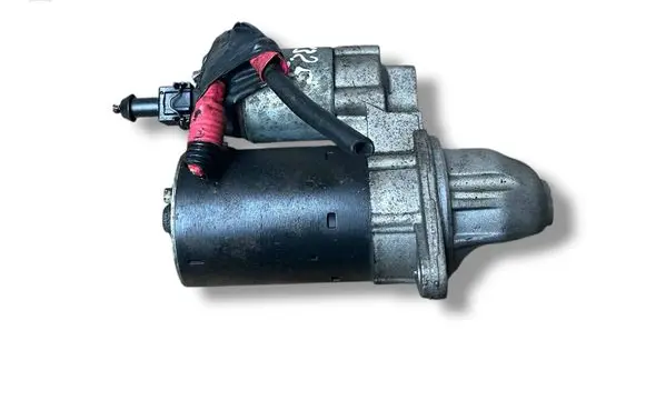 BMW X3 E83 Starter motor 0000894637 0001197427