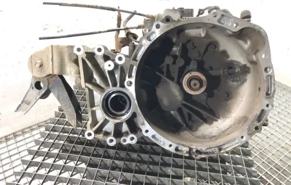 Mitsubishi Outlander Manual 5 speed gearbox
