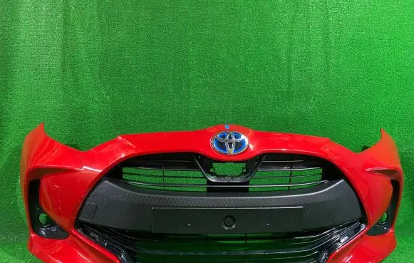 Toyota Yaris XP210 Front bumper