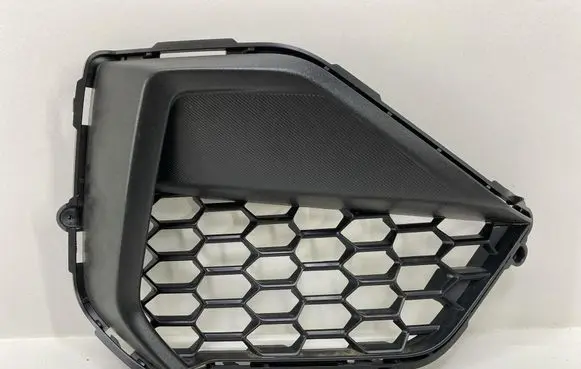 Ford Mustang VII Front bumper lower grill PRBB17B968AAW