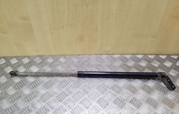 Subaru Forester SF Tailgate/trunk strut/damper