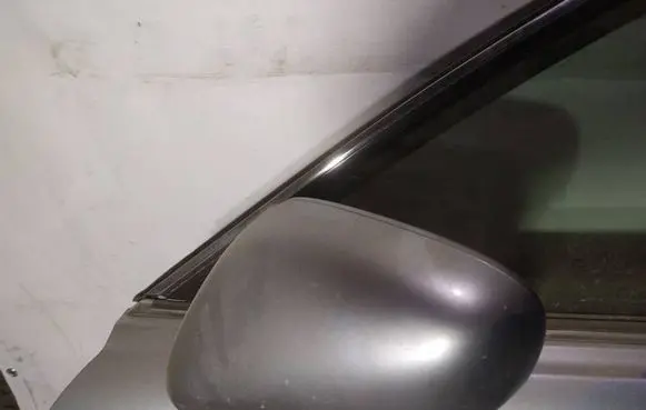 Lexus IS 220D-250-350 Front door electric wing mirror