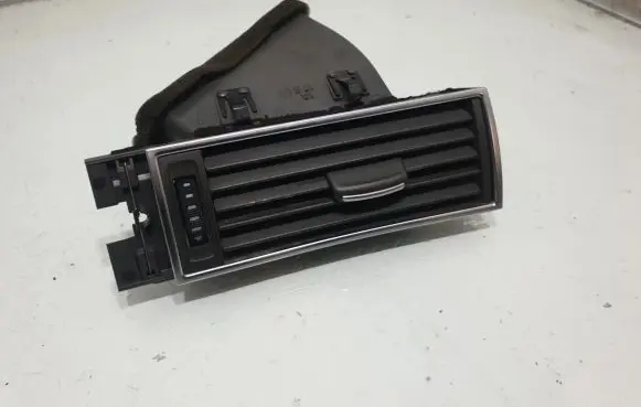 Audi A6 S6 C6 4F Dashboard side air vent grill/cover trim 4F1820902B