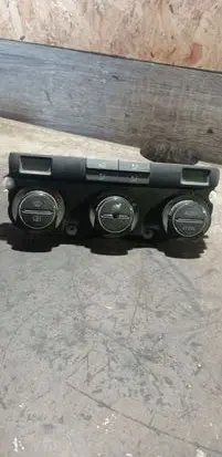 Volkswagen Golf V Climate control unit
