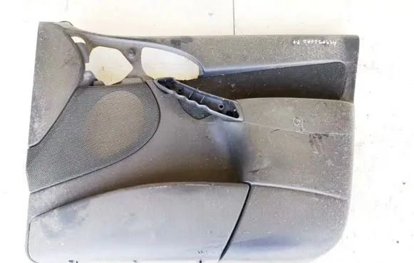 Ford Focus Front door card panel trim 98aba23942 98-ab-a23942