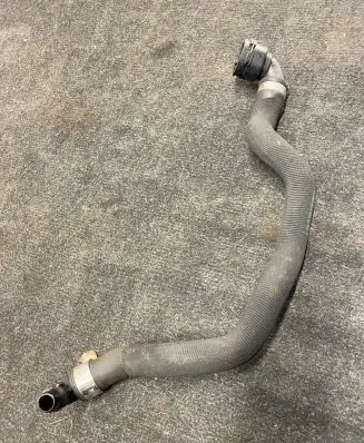 BMW X5 F15 Engine coolant pipe/hose 7584560
