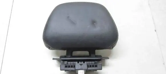 Volvo V60 Rear seat headrest 