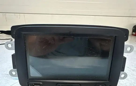 Dacia Spring Radio/CD/DVD/GPS head unit 280214422R