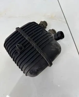 Audi A4 S4 B7 8E 8H Vacuum air tank 8E0129955