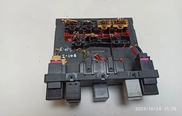 Volkswagen PASSAT B6 Comfort/convenience module 3C0937049L