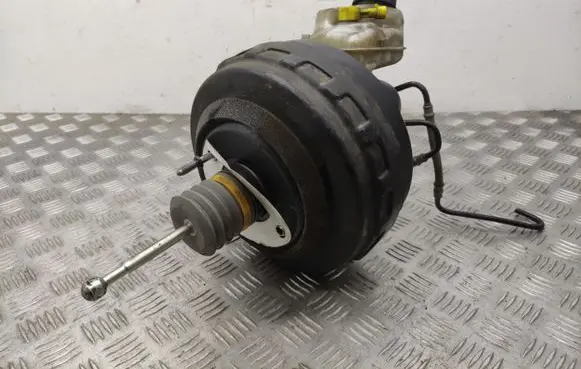 Opel Astra J Brake booster 13338058